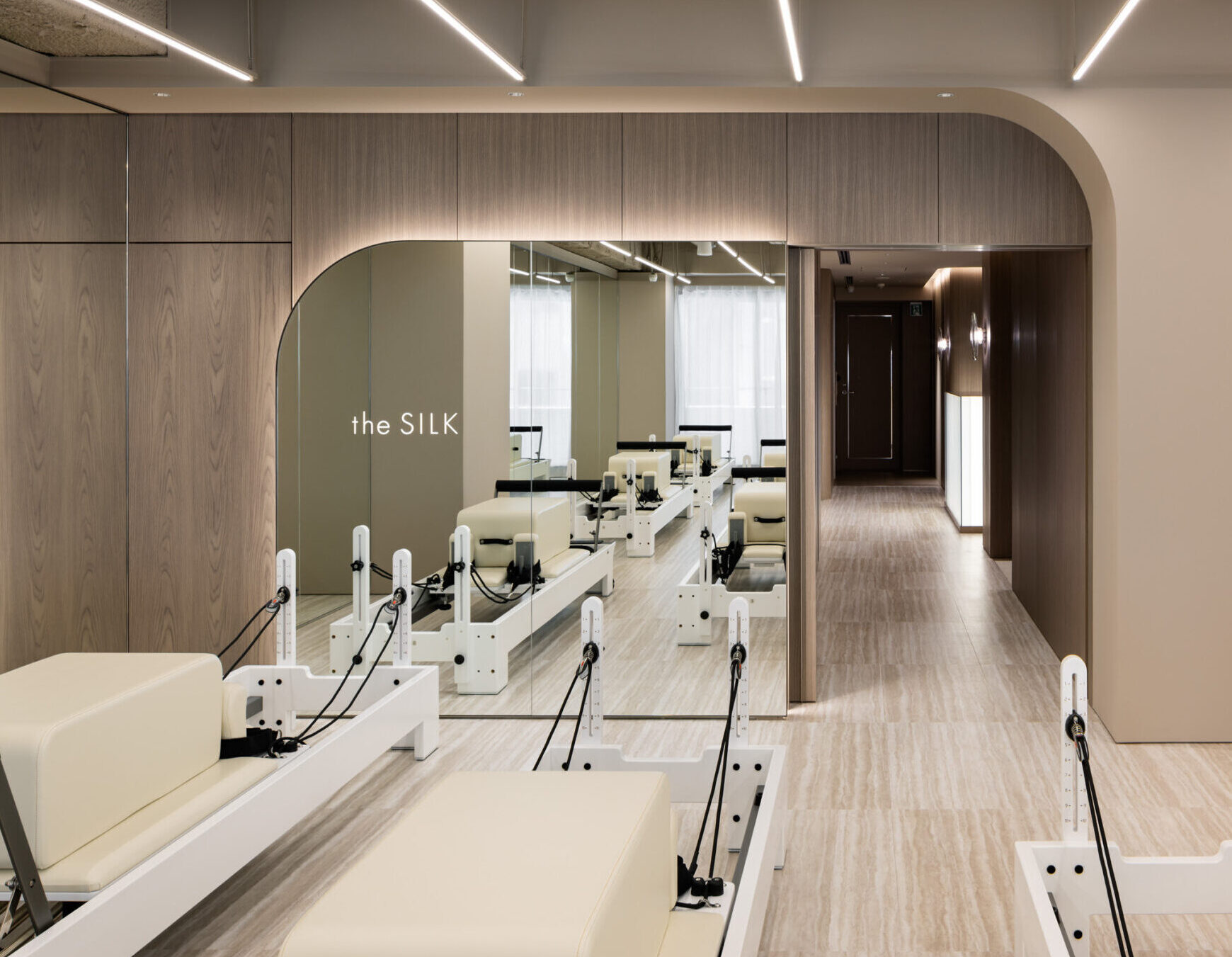 the SILK(ザシルク) 銀座一丁目店の写真 2