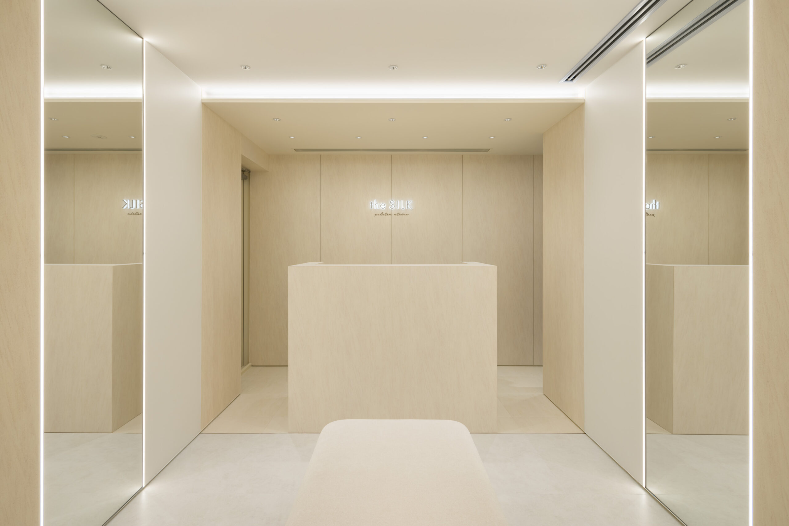 the SILK(ザシルク) 八重洲店の写真 3