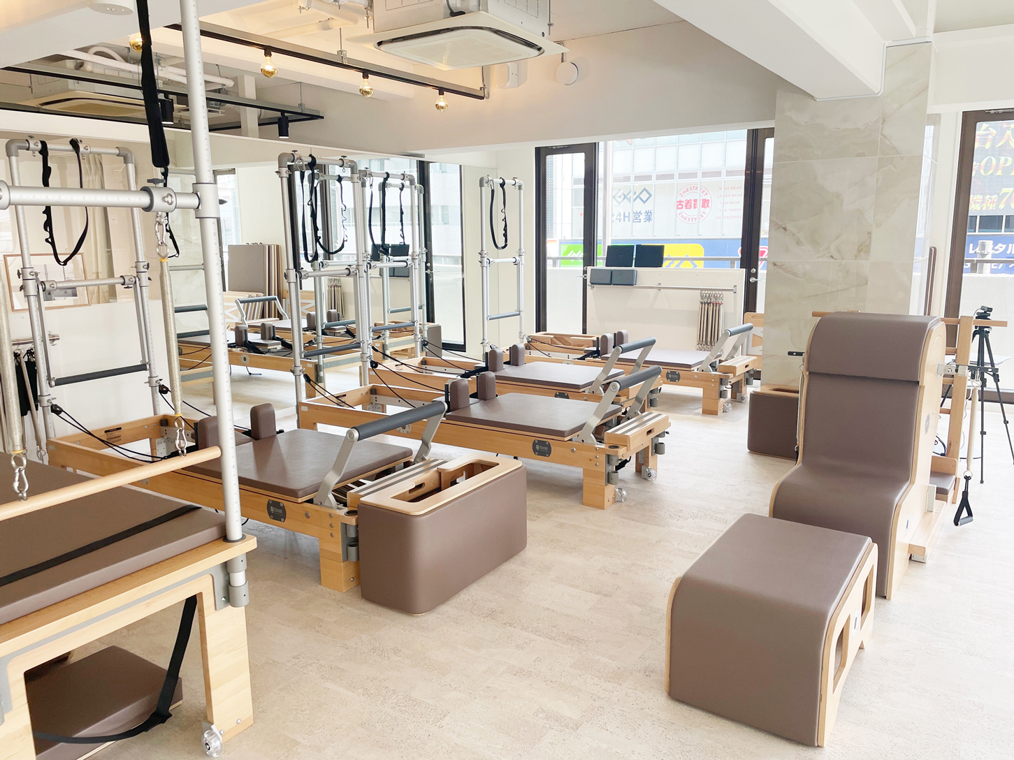 【2025年4月OPEN】zen place pilates 天神橋筋六丁目の写真 2